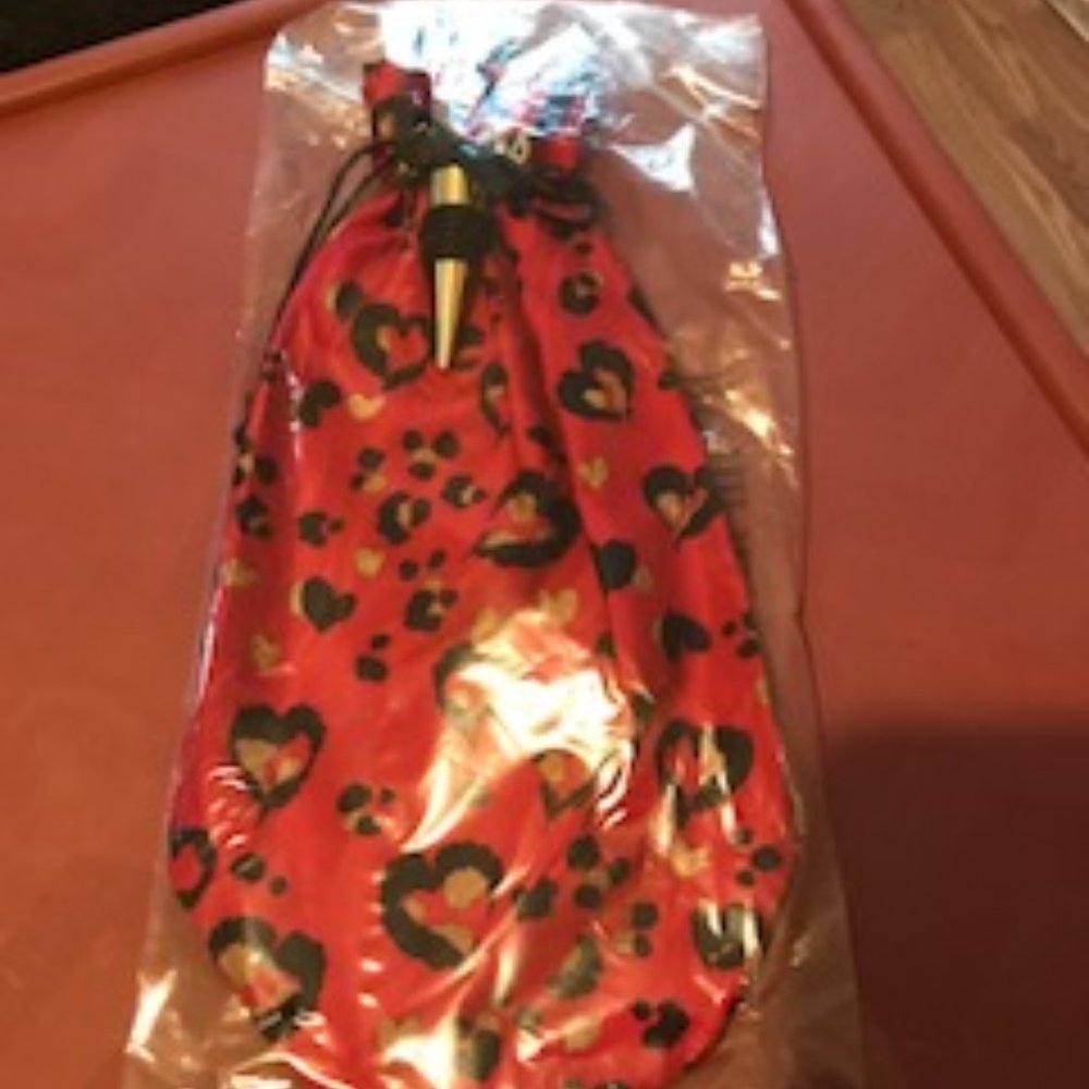 Chicos Wine bag and stopper